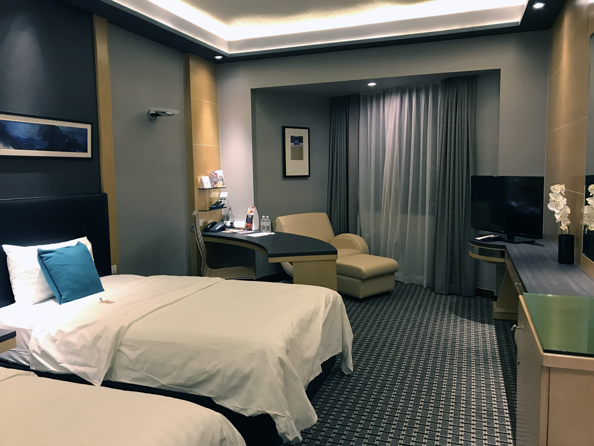 M hotel singapore