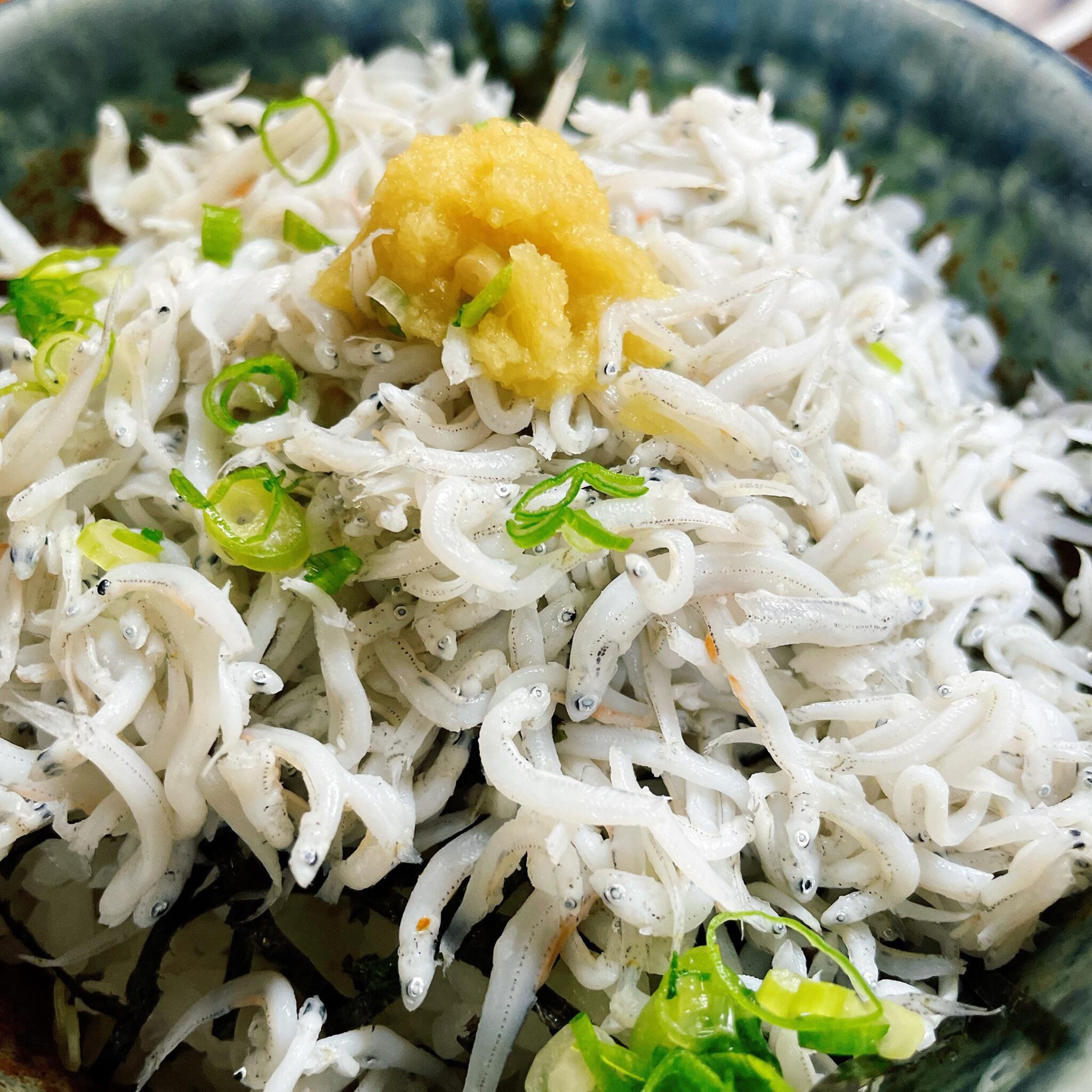 吻仔魚丼 (しらす丼)