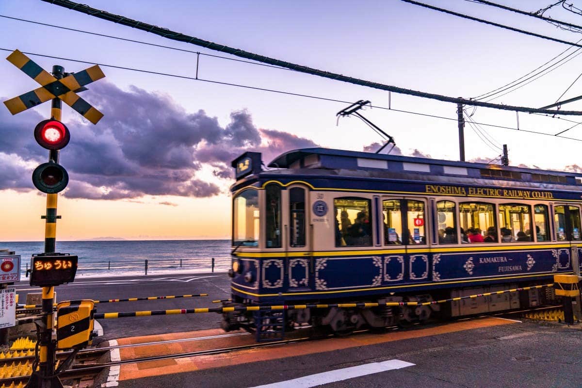 Kamakura sunset with Enoden train